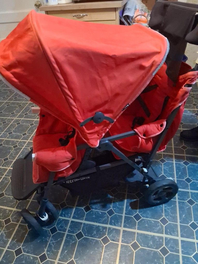 Double Stroller 