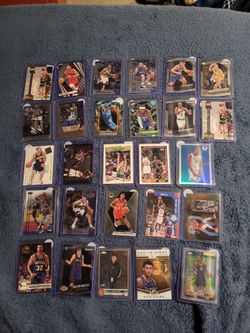 27 LOT OF BASKETBALL CARDS
