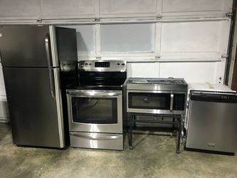 Complete kitchen appliances set