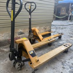 Pallet Jacks 