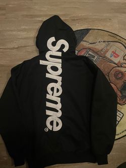Supreme hoodie size XL fits  M/L