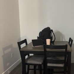 5 piece Kitchen Table Set