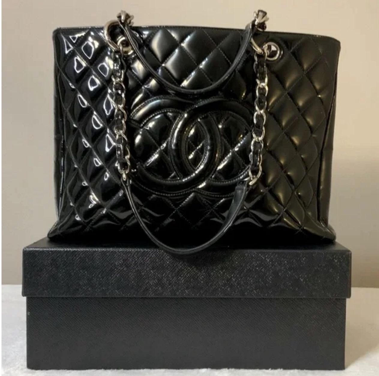 CHANEL Black Grand Shopping Patent Leather Tote Bag