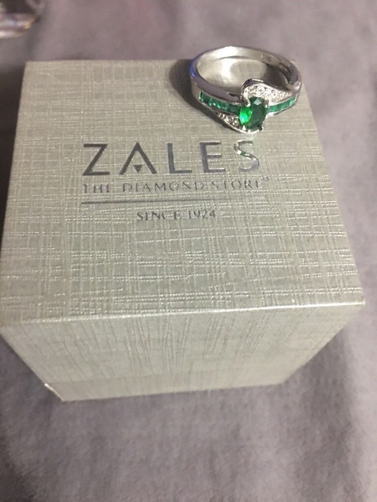 Zales Emerald Ring