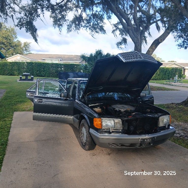 1987 Mercedes-Benz 560