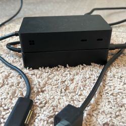 Microsoft Surface Dock 2