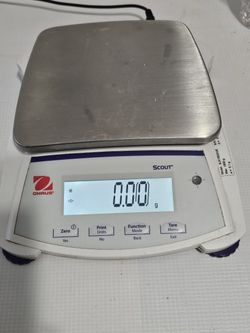 OHAUS Scout SJX1502N/E Portable Scale. 

Like New 
