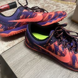 Women’s Nikes (racing)