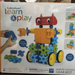 NIB Remote Control Gear-Bot