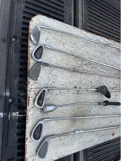 Golf club training, clubs