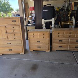 Stanley Furniture Dresser And Chest