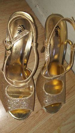 New womens gold heels size 10