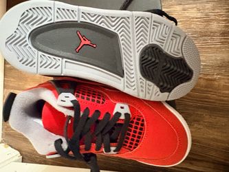 Jordan 4