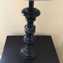 1 Table Lamp