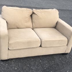 Loveseat Good Condition 