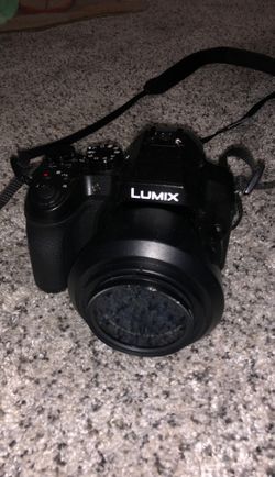 Lumix fz300 4K camera
