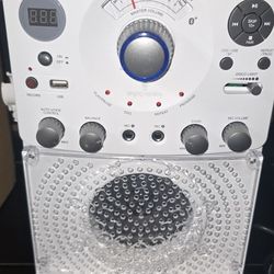 Karaoke Machine Almost Brand New A Little Older 10 Bucks