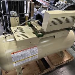 INGERSOLL-Rand W5.5i-A116-120H, 7.5 HP Oil less Scroll Air Compressor 23.1 CFM, 120 Gallon Tank, 460-Volt, 3 Phase