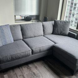 Sectional Couch W/ Reversible Chaise