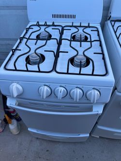 Danby 20” Gas Stove Everything Works Good 