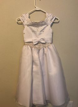 Flower girl white dress