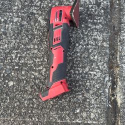 Milwaukee Multitool