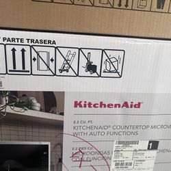 KitchenAid  Countertop Un Open  Microwave