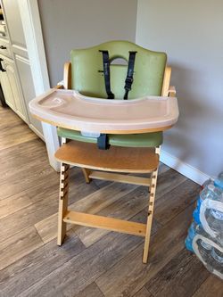 Abbiie convertible wooden high chair