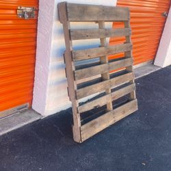 Pallet 40" X 48"