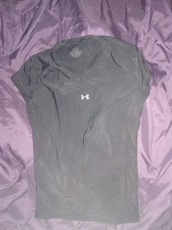 UNDER ARMOUR WOMENS SHIRT