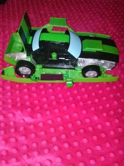 Toy car
