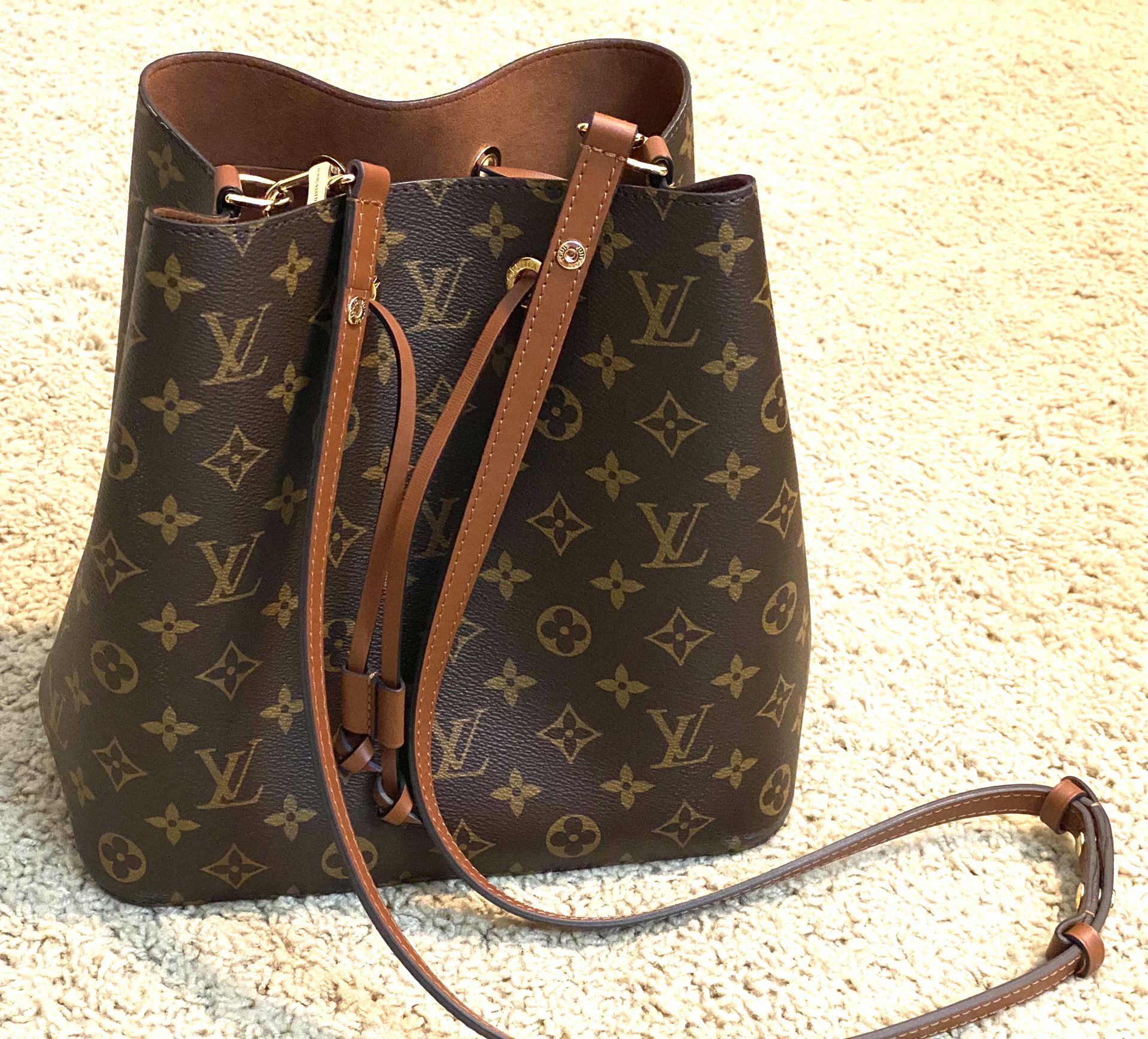 Original Louis Vuitton Shoulder Bag (like new) 