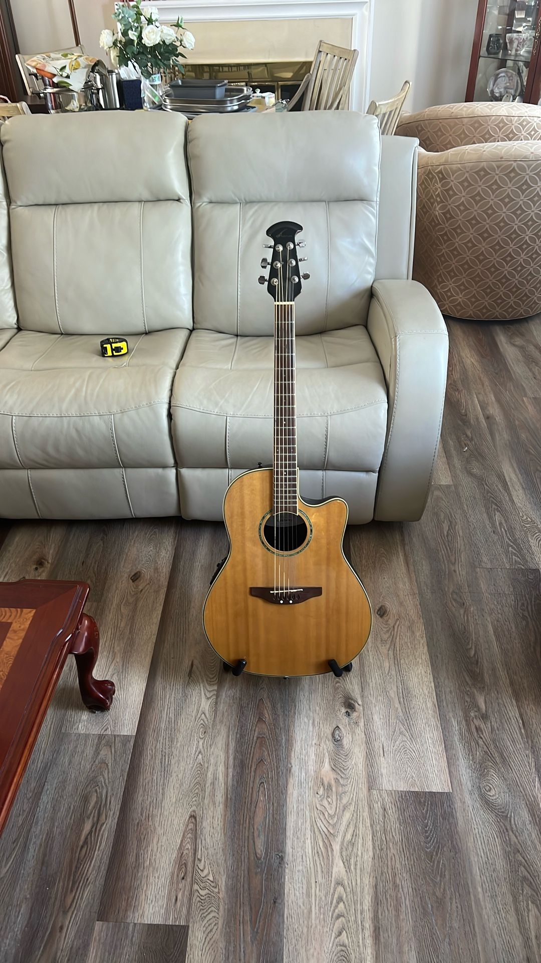 Ovation Celebrity GC-057 Thin Body Acoustic/Electric Guitar
