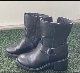 Women’s boots