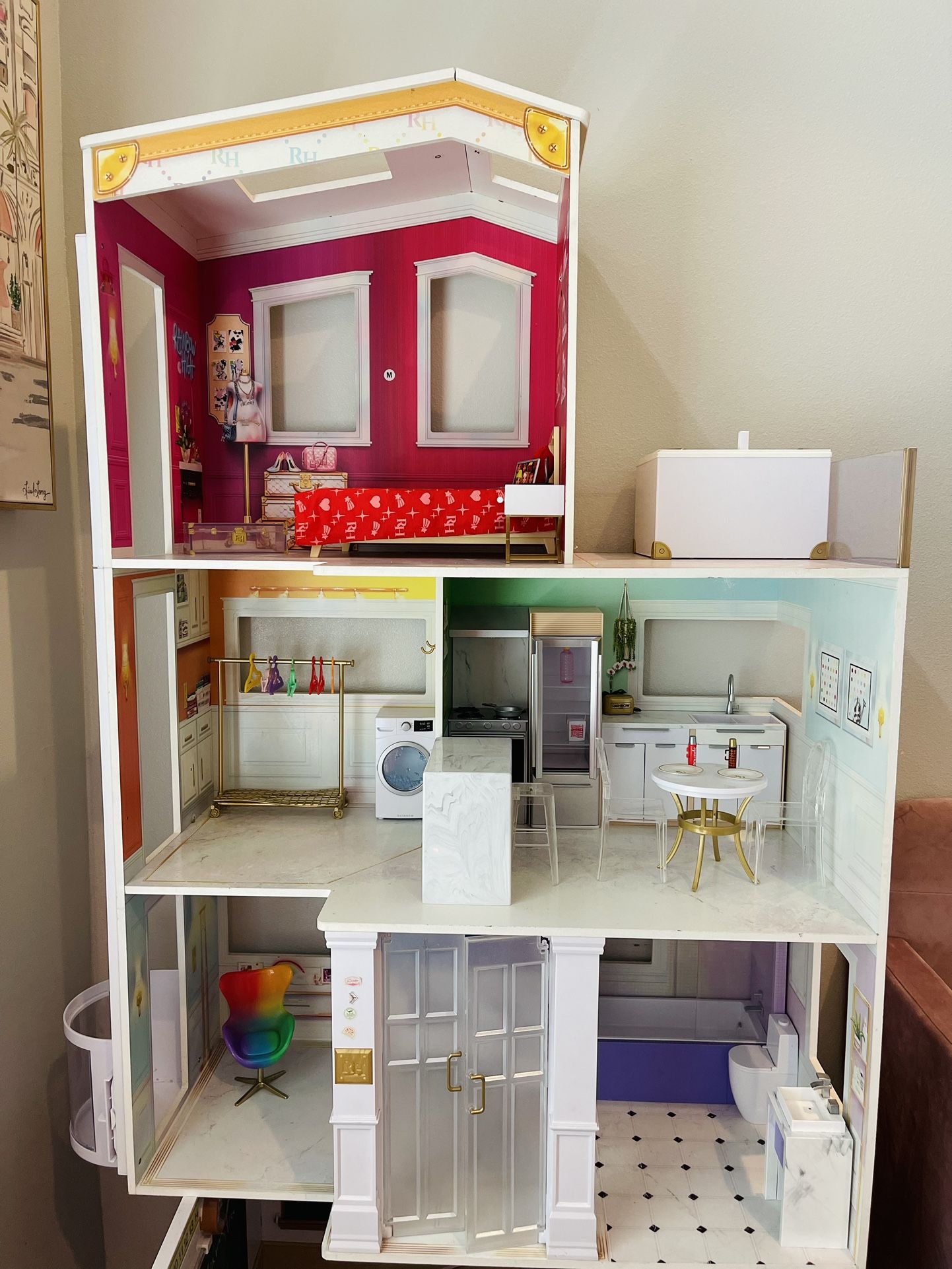 Rainbow High 3 Story Wood Doll House Multicolor Playset