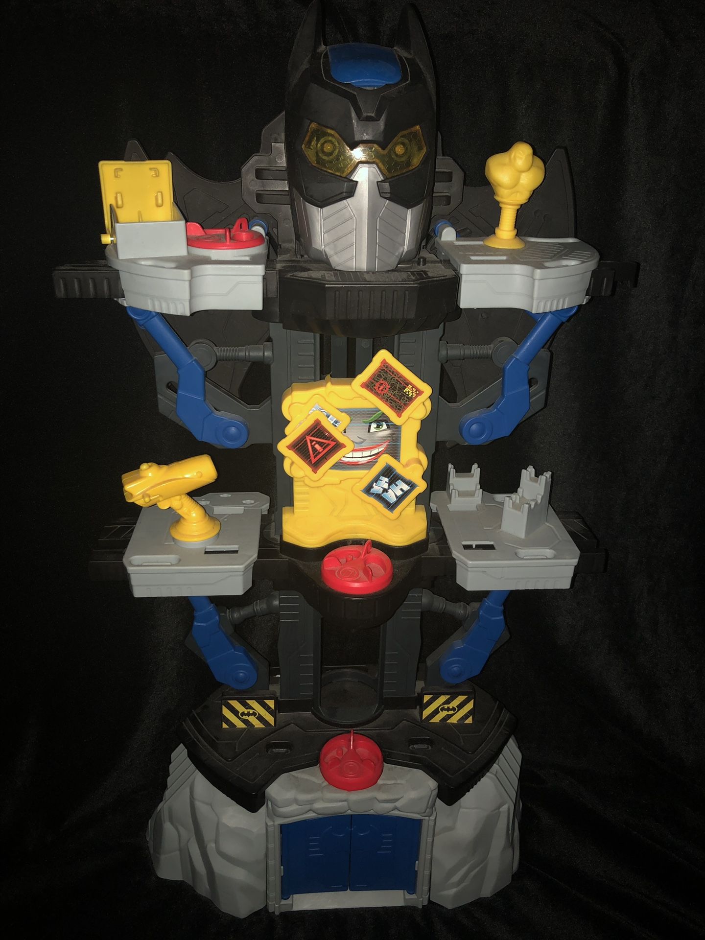 Fisher-Price Imaginext DC Super Friends Transforming Batcave