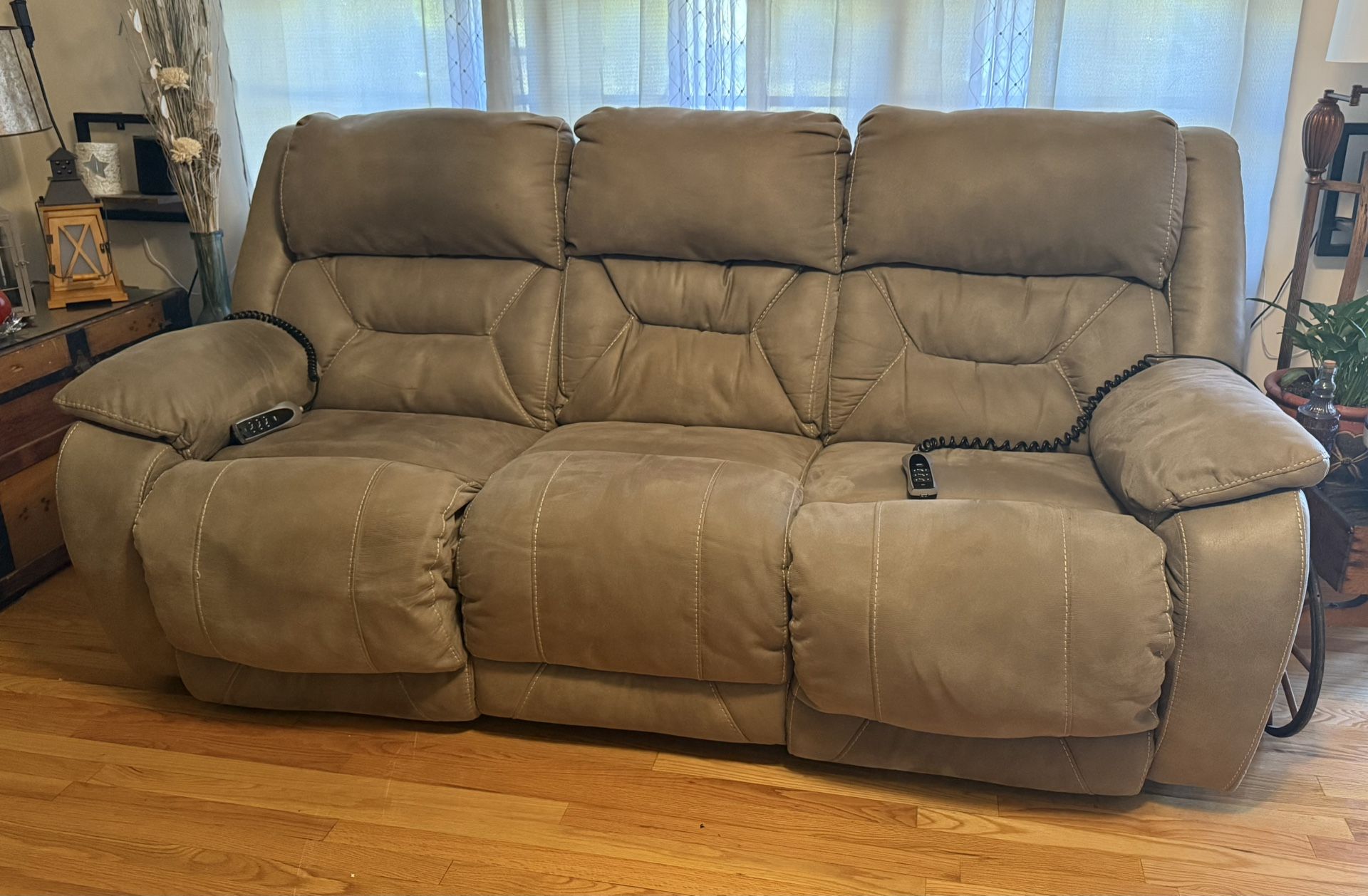 Reclining Sofa