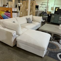 SOFÁ SETS👑Financing available! 👑GET APPROVED UP TO $5000. $39 down