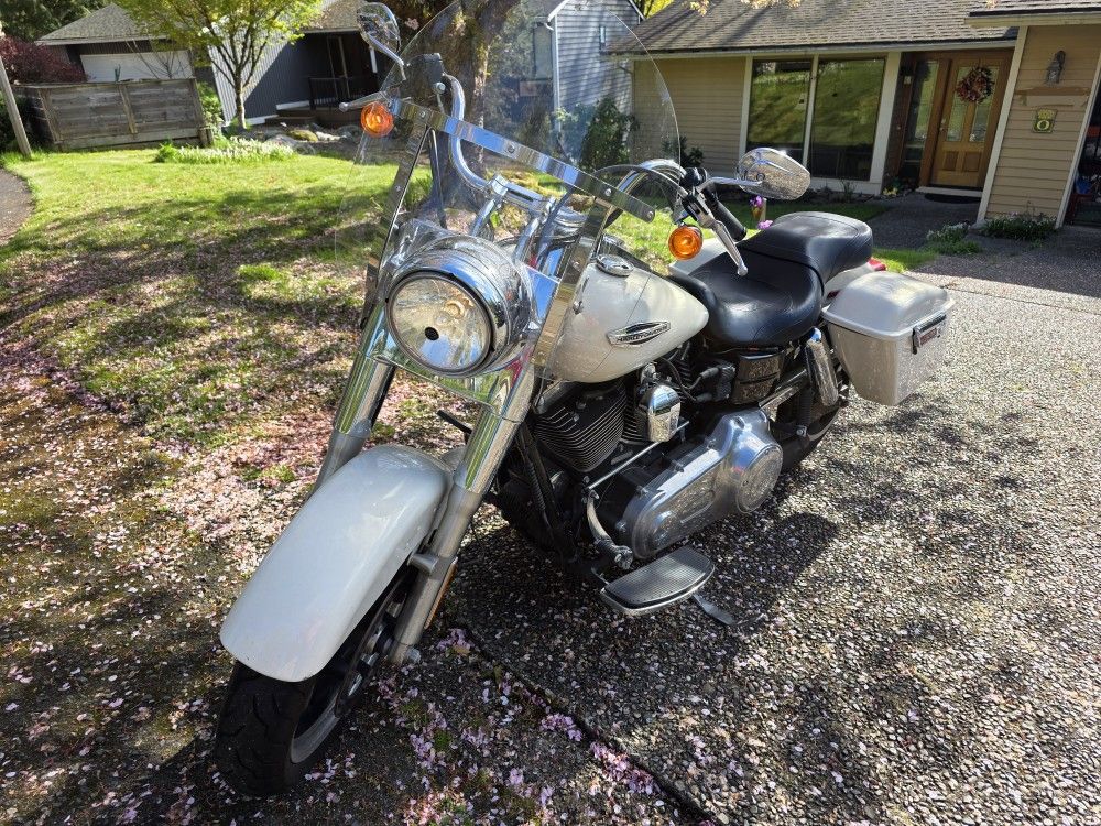 2014 Harley Davidson Dyna Switchback