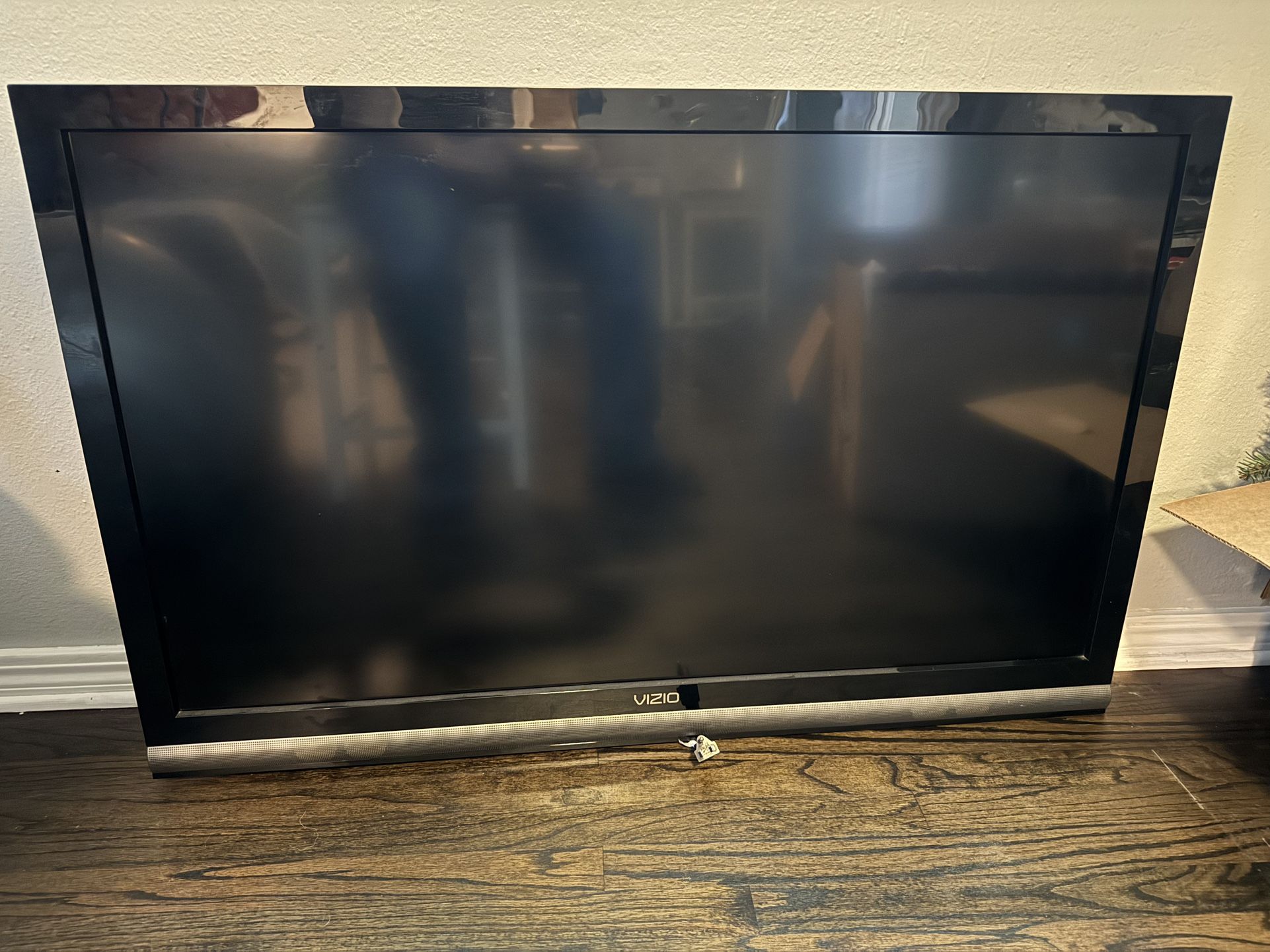 Vizio Tv, 45 Inch 
