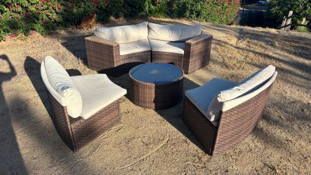 Outdoor furniture set free