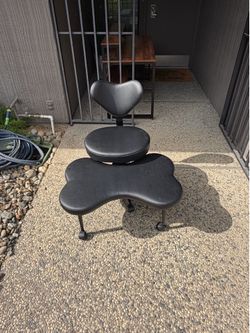 Cross Legged Office Chair
