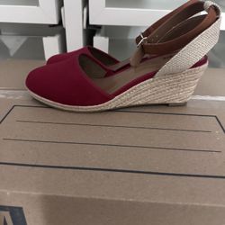 New: Macys - Women’s Style & Co Wedges Size 10