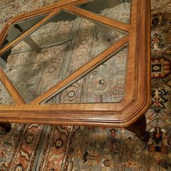 Coffee Table Excellent Condition Like New 