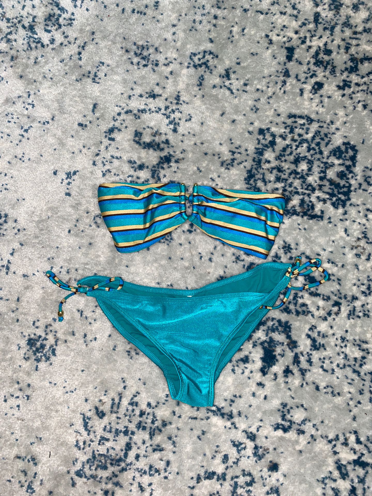 Size: MED swim