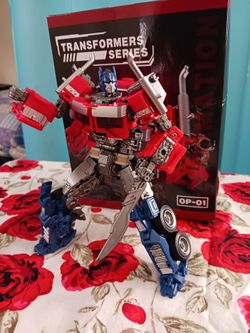 Transformers studio series Optimus prime