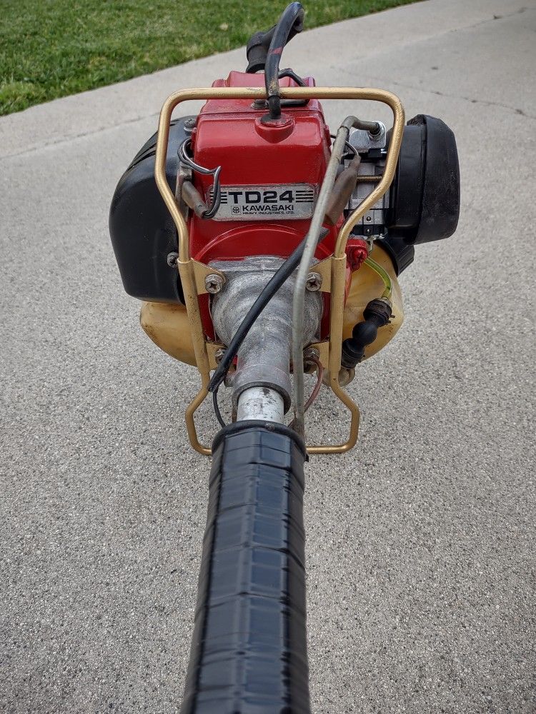 Astron Kawasaki TD24 Commercial Weed Eater