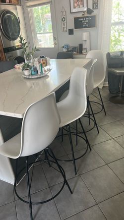 Set of 4 White Modern Bar Stools with Black Metal Legs