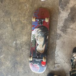 skateboard Used 8.5 works Good Still