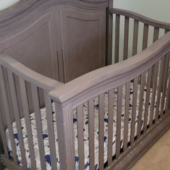 Baby Crib Wooden 